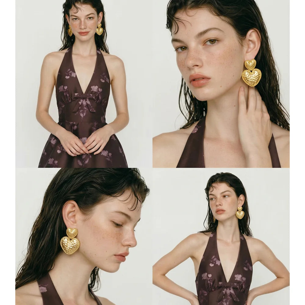 Heart earrings in gold-plated stainless steel.