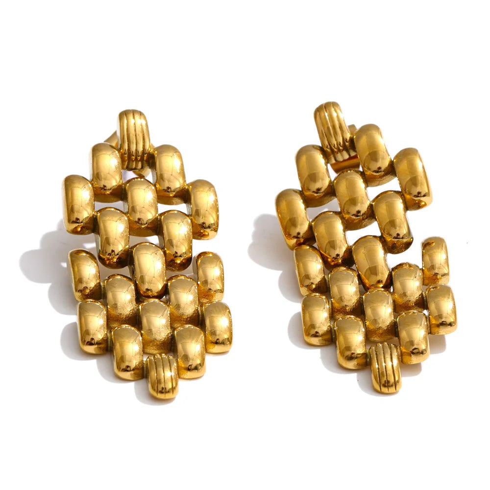 Geometric earrings in gold-plated stainless steel.