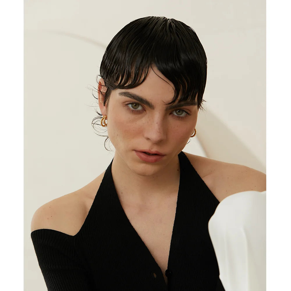 Pearl vintage geometric earrings in 18K gold-plated stainless steel with pearl.