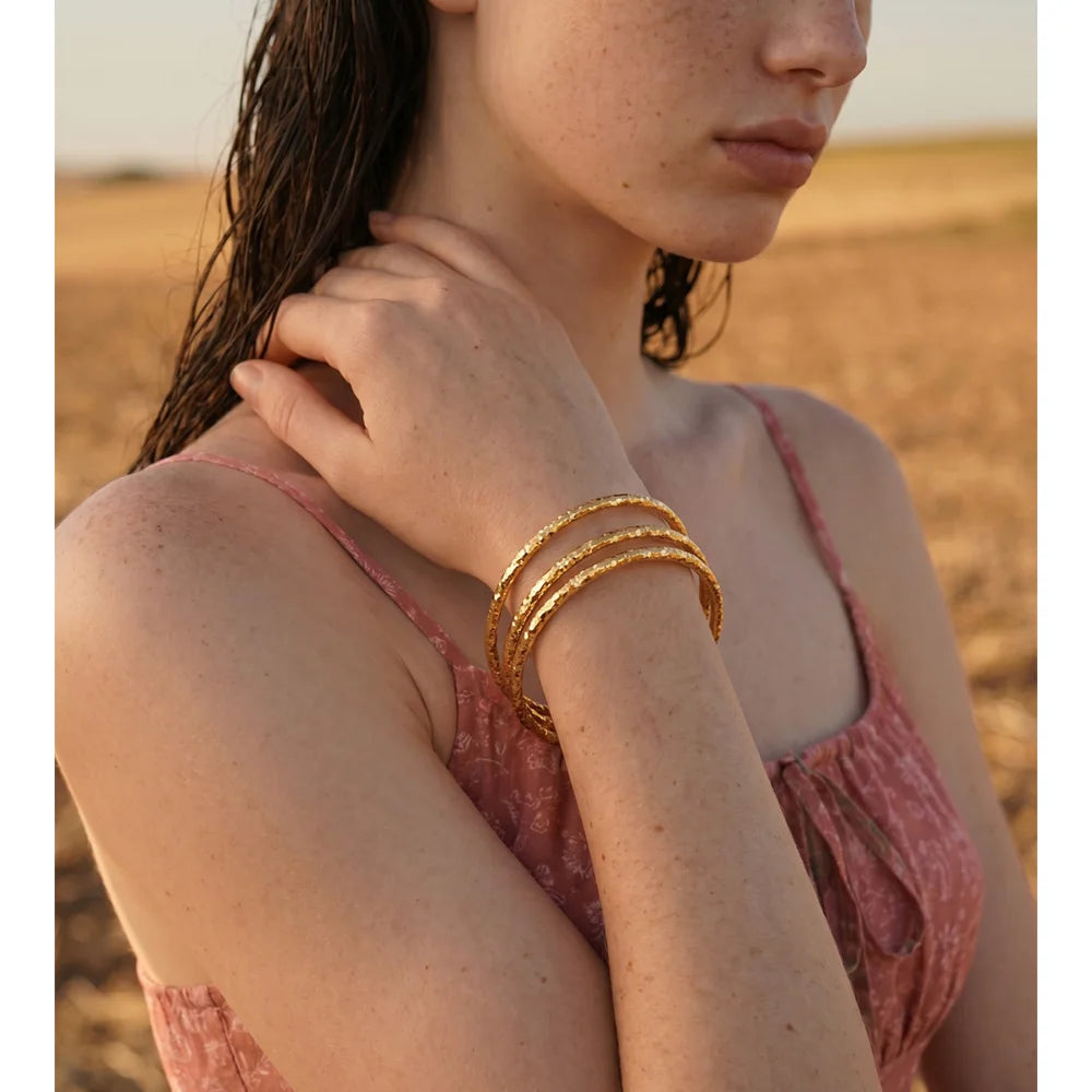 Geometric Layered Bracelet — Gold-Plated Stainless Steel · PS1635