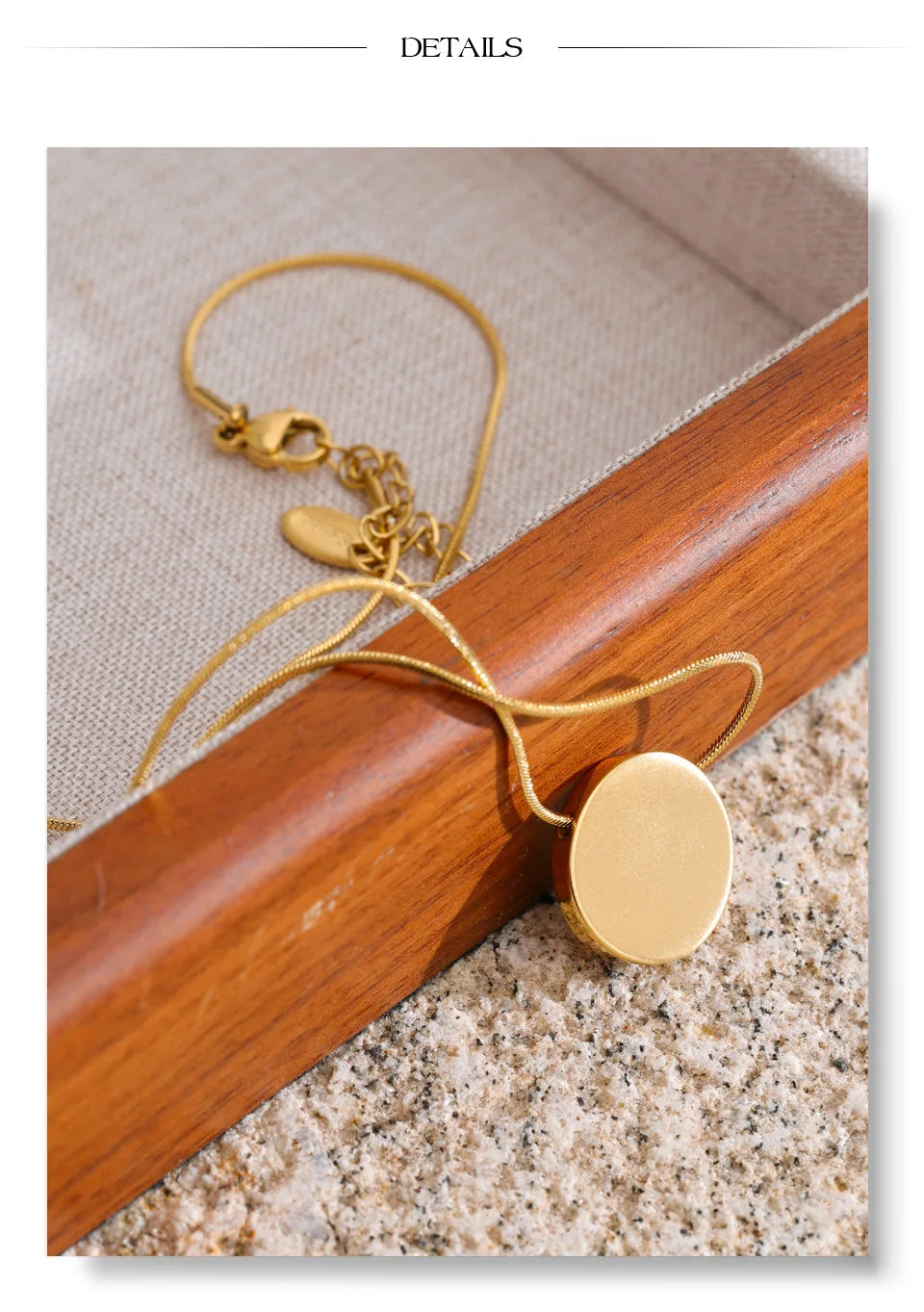 Coin geometric necklace in gold-plated stainless steel.