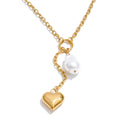 Pearl heart geometric necklace in gold-plated stainless steel with pearl.