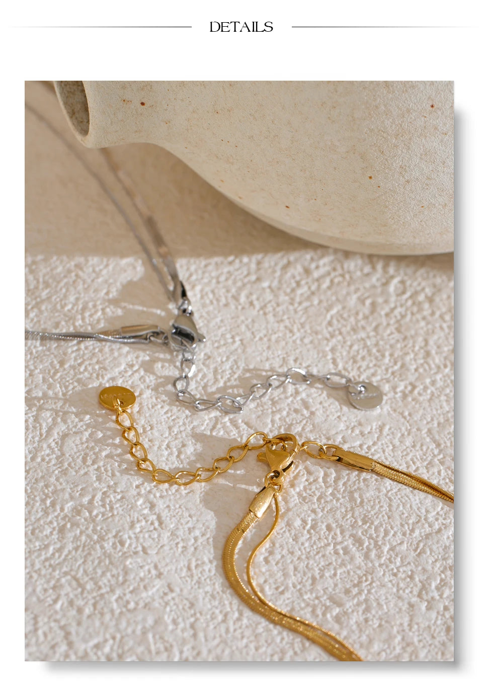 Cubic zirconia snake geometric necklace in gold-plated stainless steel with cubic zirconia.