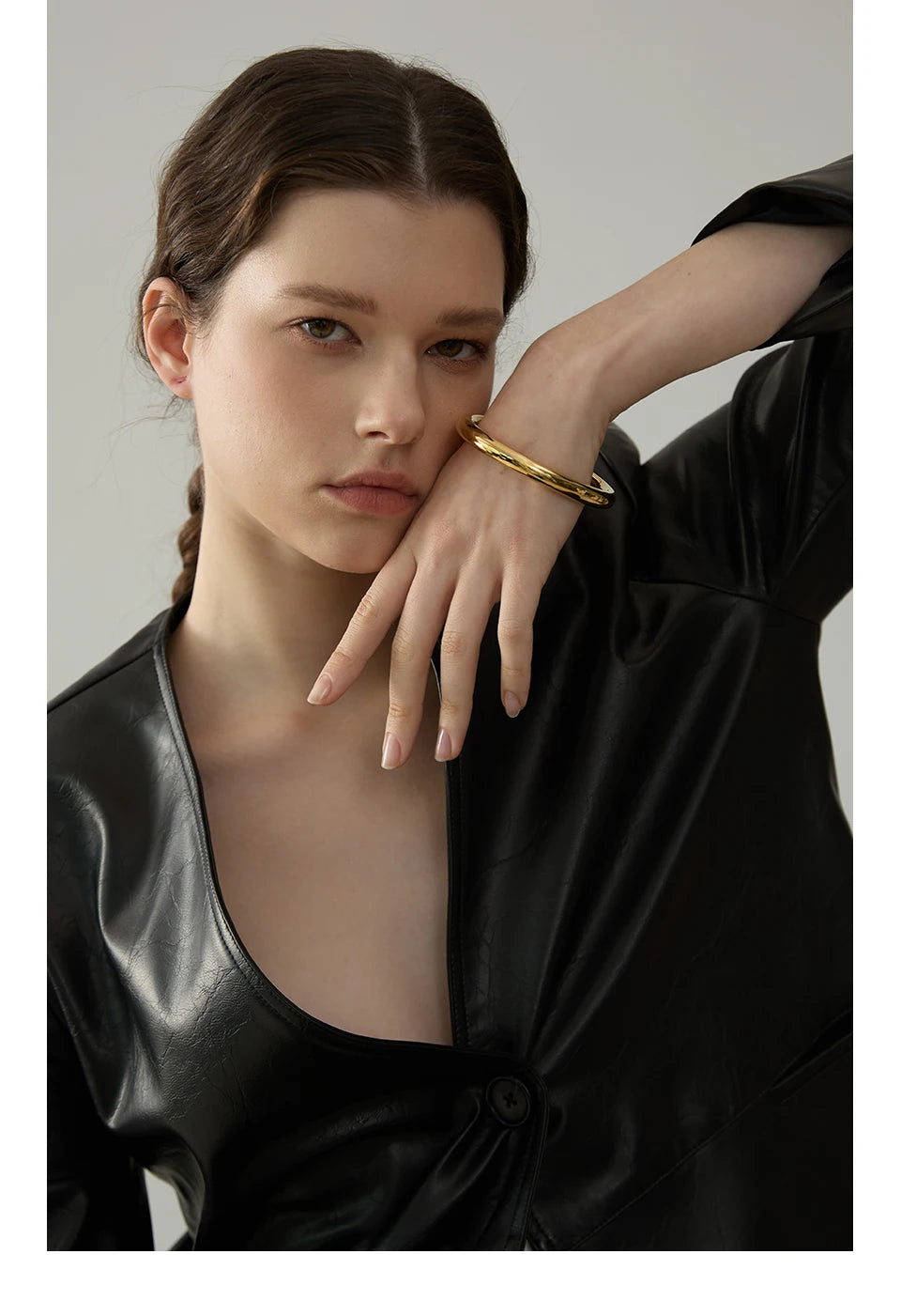 Hammered Geometric Bracelet — Gold-Plated Stainless Steel · PS2018