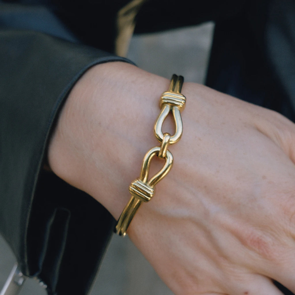 Wishbone Buckle Bracelet — Stainless Steel · PS381