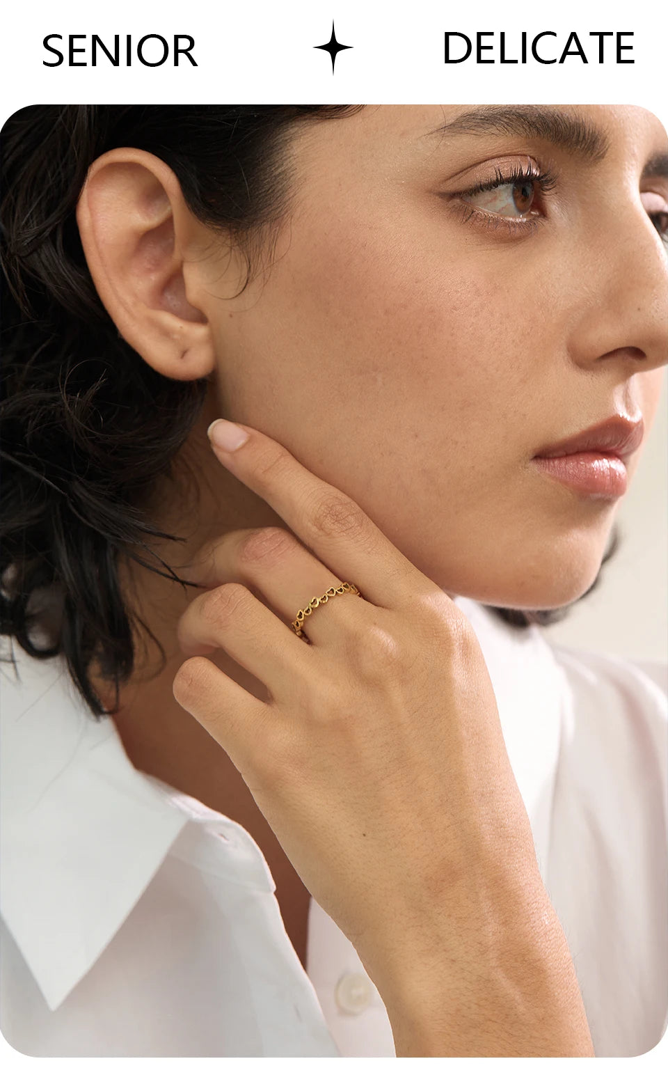 Heart minimalist ring in 18K gold-plated stainless steel.