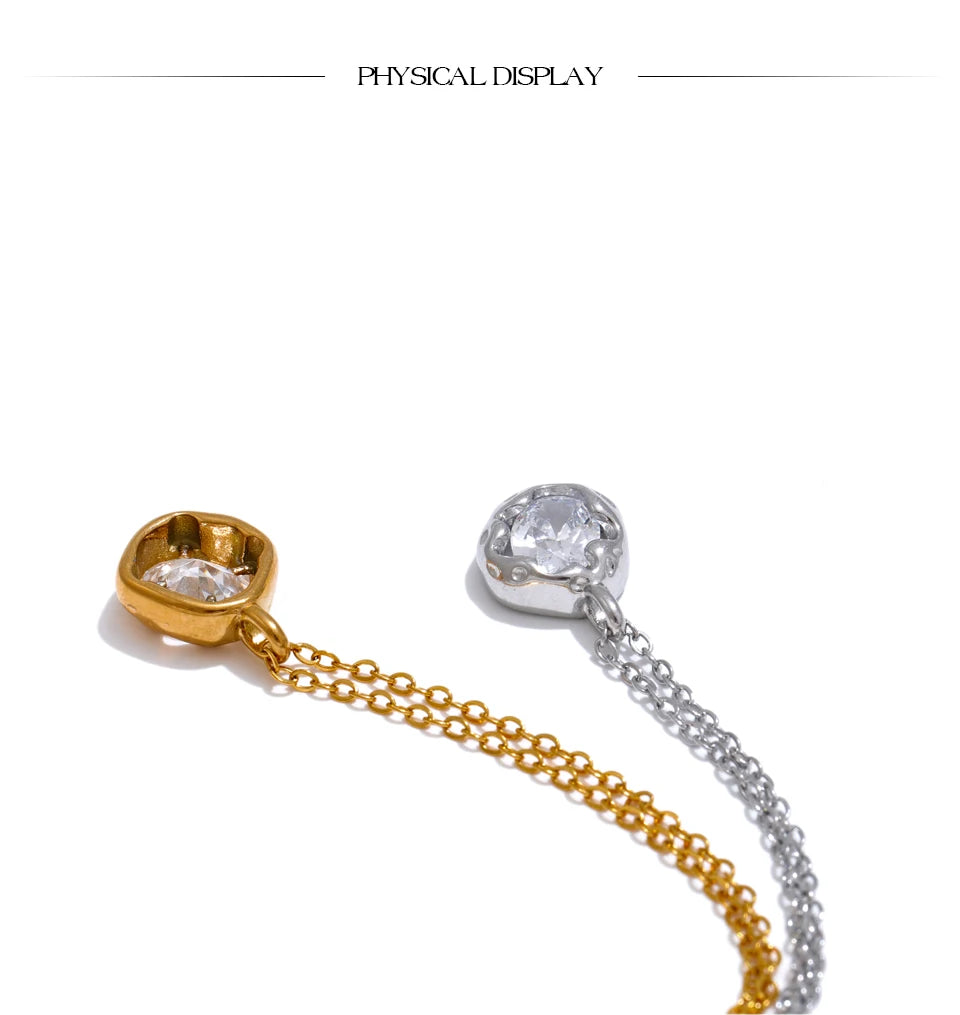Cubic zirconia geometric necklace in gold-plated stainless steel with cubic zirconia.