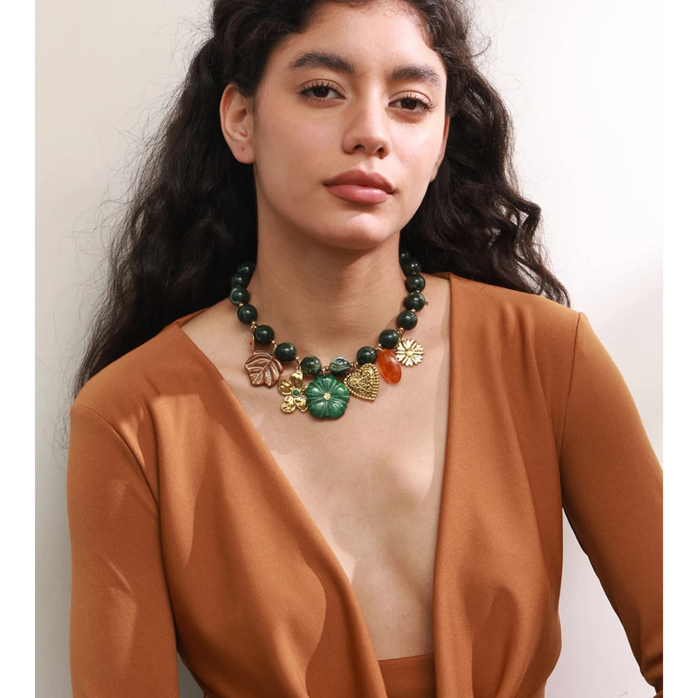 Green resin acrylic necklace in gold-plated stainless steel with resin and acrylic.