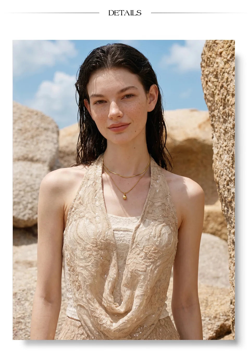 Geometric chain necklace in gold-plated stainless steel.