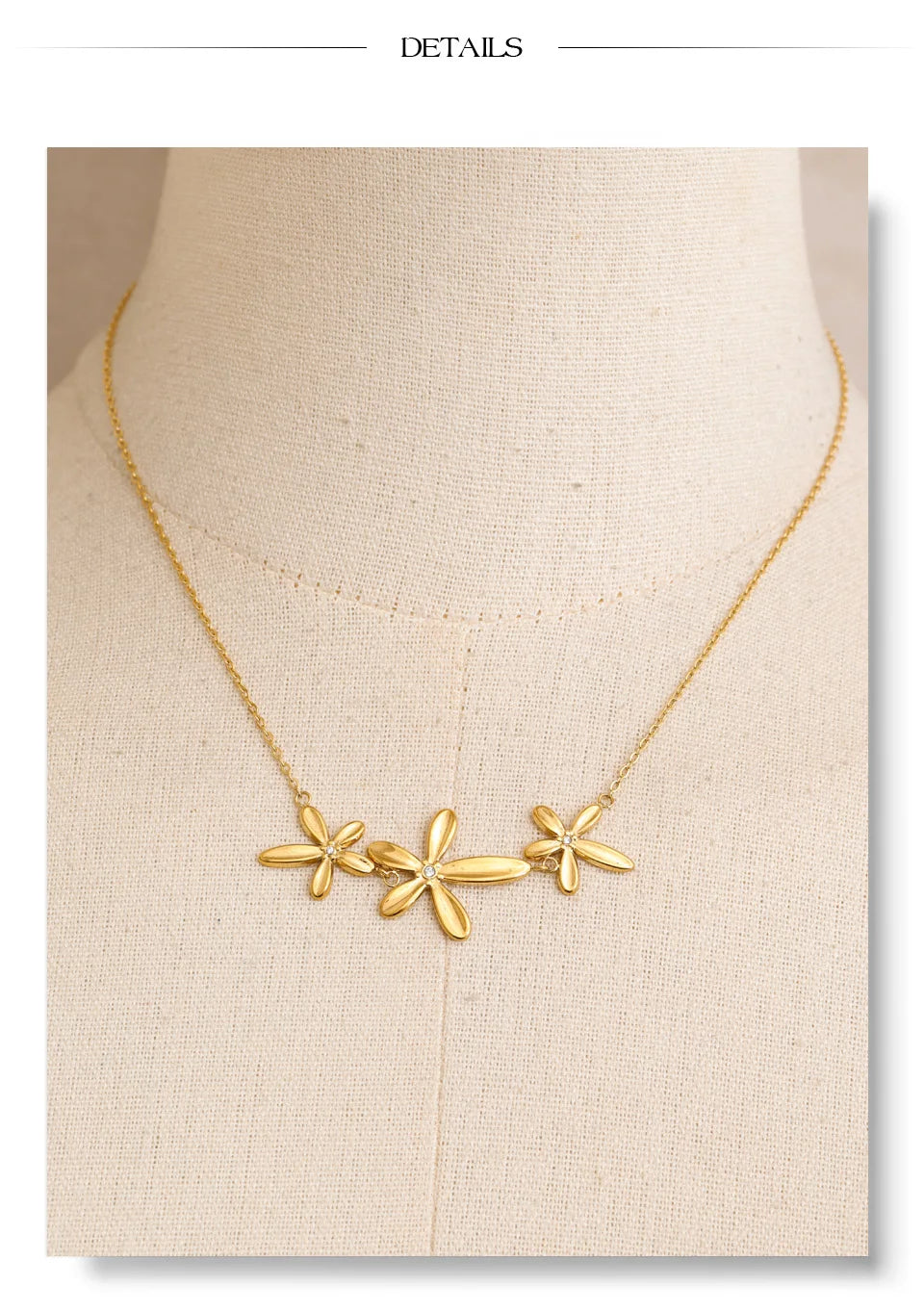 Cubic zirconia flower necklace in gold-plated stainless steel with cubic zirconia.