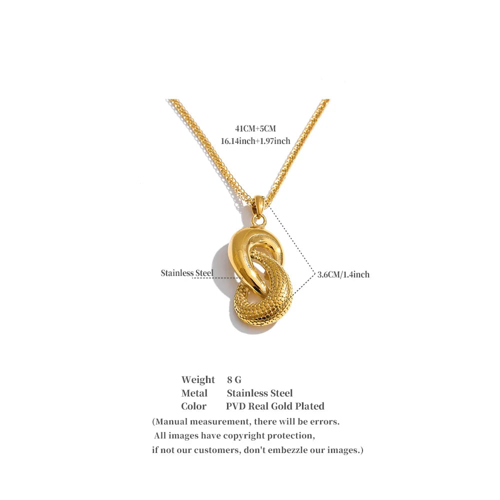 Geometric necklace in gold-plated stainless steel.