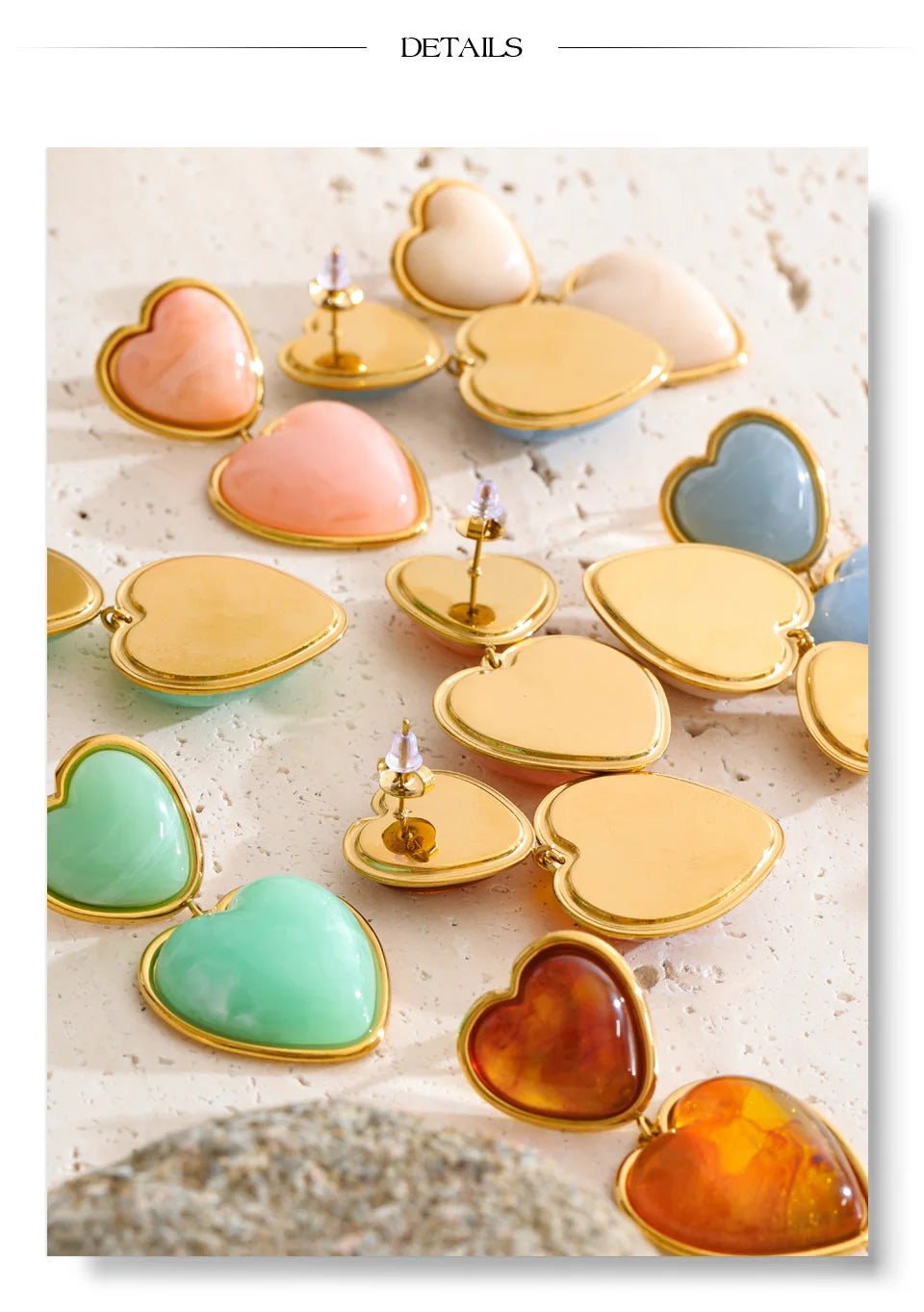Resin acrylic heart earrings in gold-plated stainless steel with resin and acrylic.