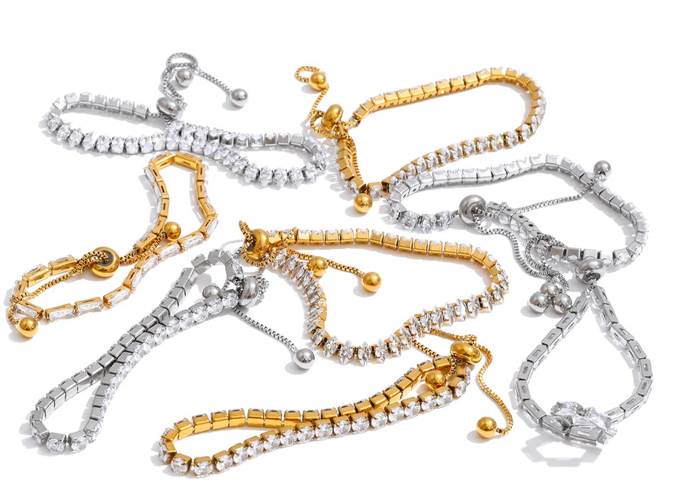 Cubic zirconia geometric bracelet in gold-plated stainless steel with cubic zirconia.