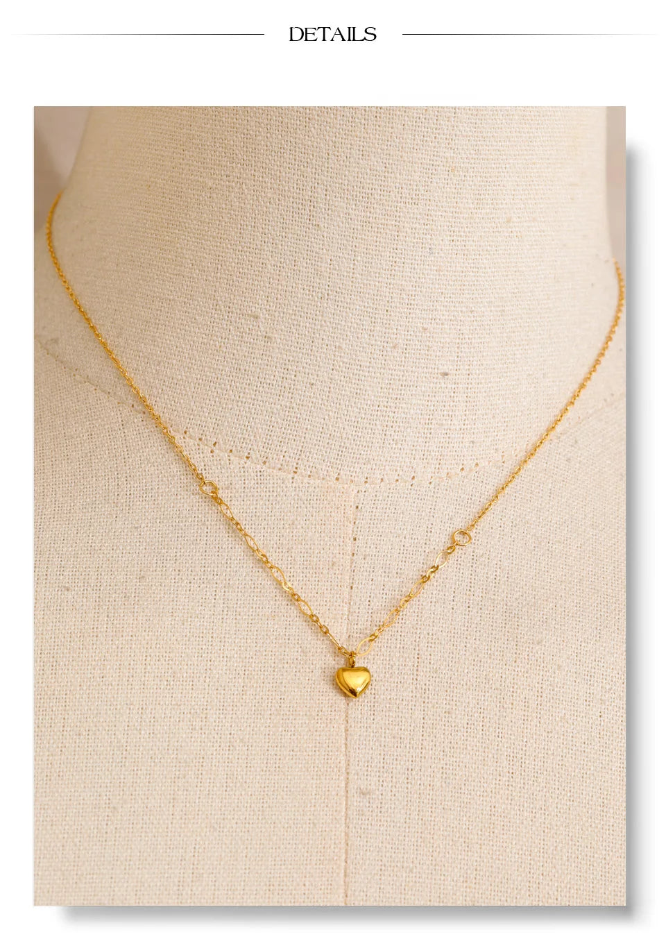 Heart geometric necklace in gold-plated stainless steel.
