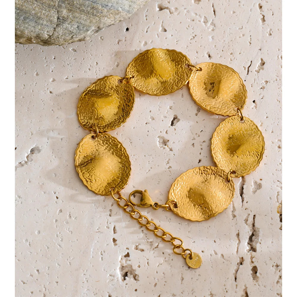 Hammered Geometric Bracelet — Gold-Plated Stainless Steel · PS1343