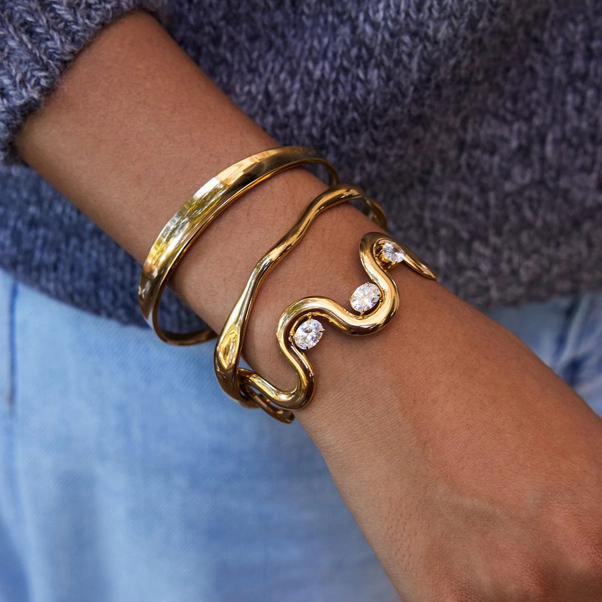 Wavy Crystal Cuff Bracelet — Stainless Steel · PS048