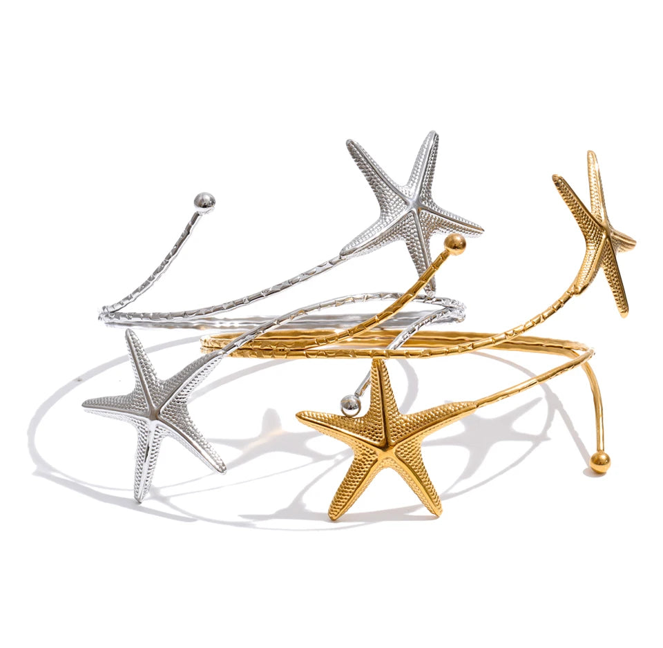 Star bracelet in gold-plated stainless steel.