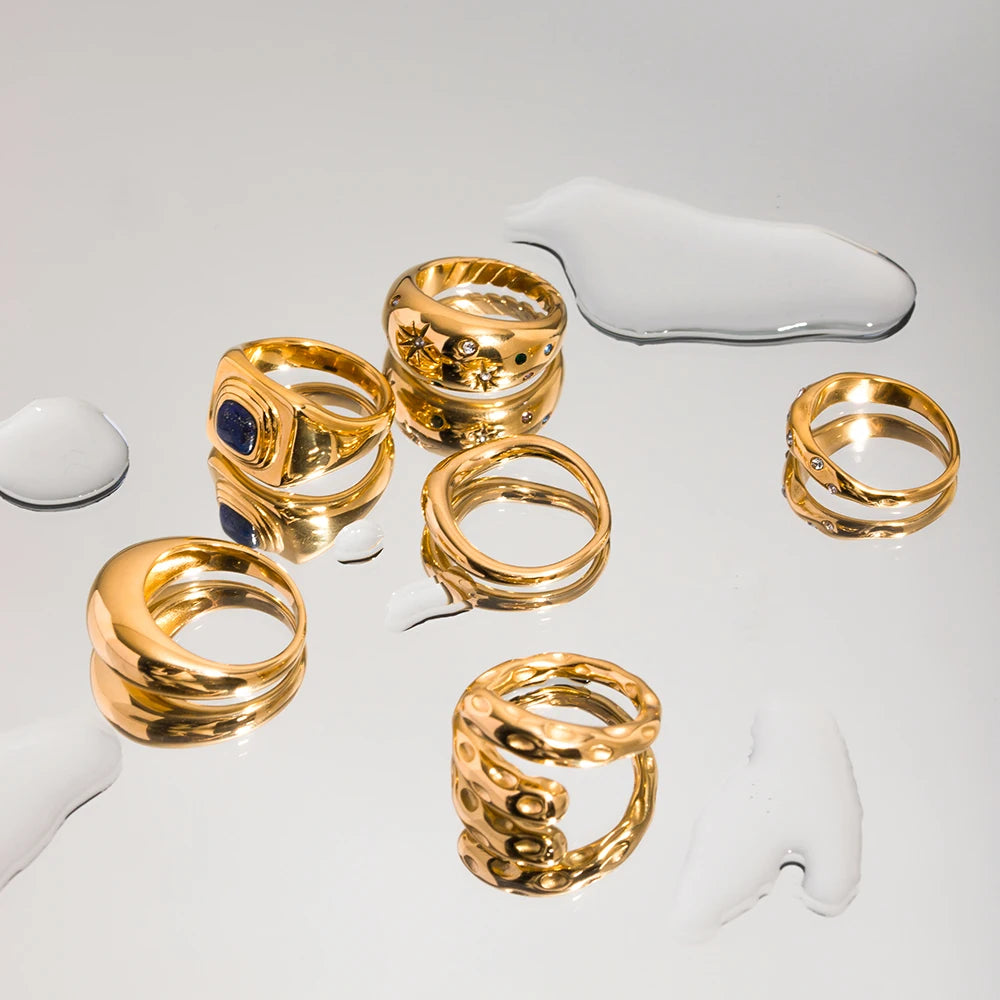 Twisted Croissant Signet Ring — Stainless Steel · PS353