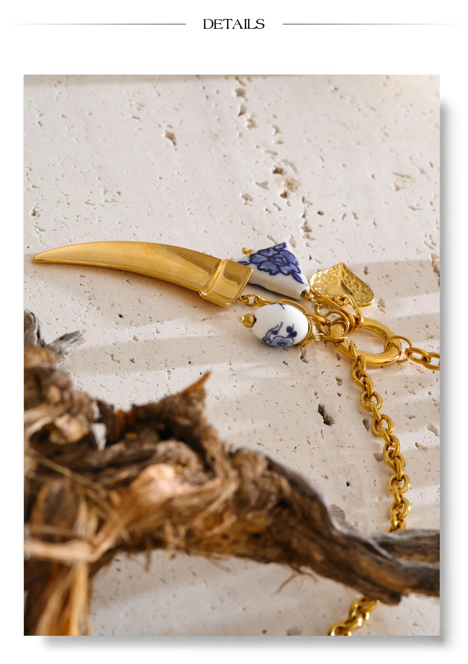 Heart geometric necklace in gold-plated stainless steel.