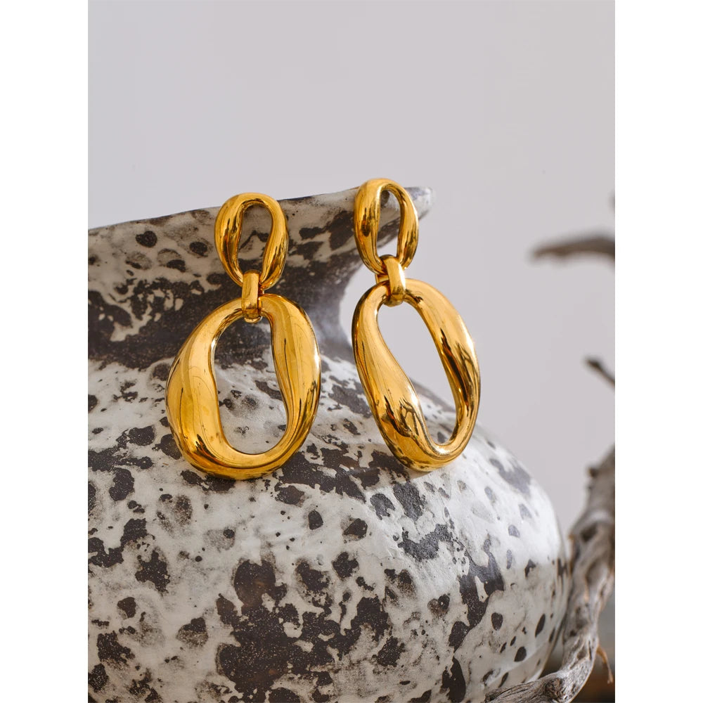 Geometric Earrings — 18K Gold-Plated Stainless Steel · PS1738