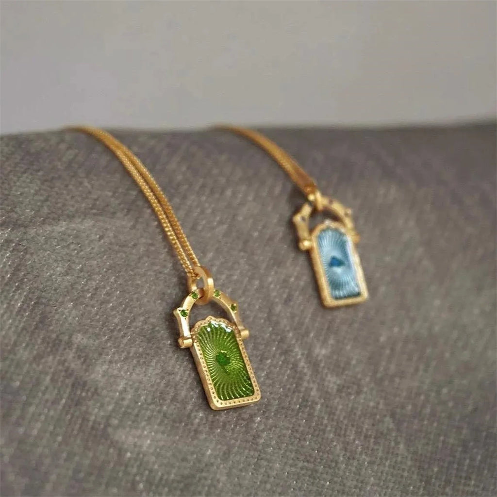 Retro Titanium Tarot Card Love Lucky Clover Rotating Sports Tree of Life Necklace Plated in 18k Gold