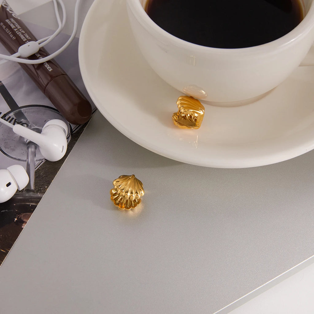 Pearl Shell Stud Earrings — Stainless Steel · PS123