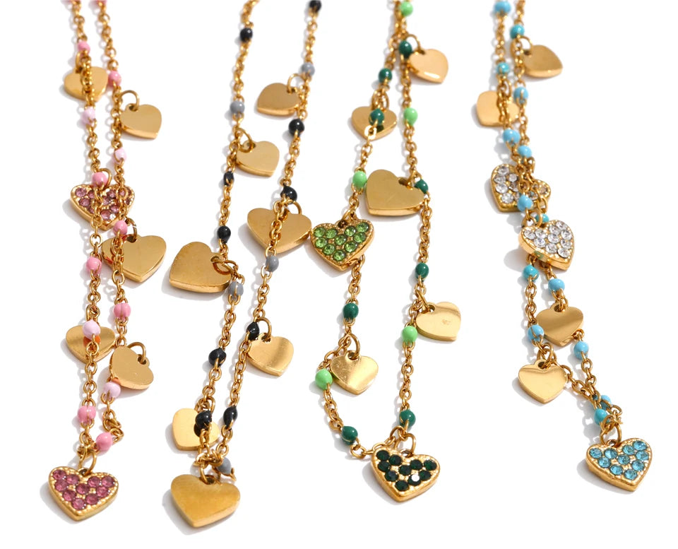 Crystal natural stone heart necklace in gold-plated stainless steel with natural stone and crystal.