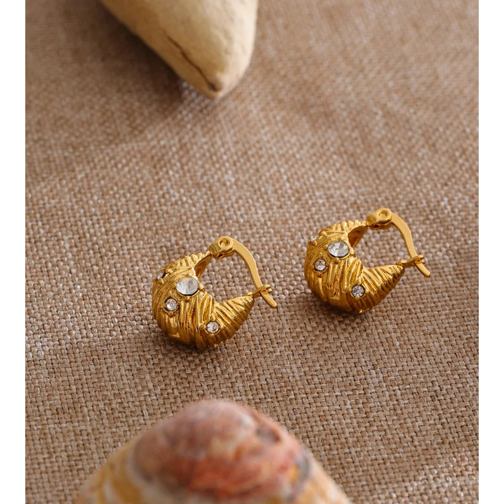 Cubic Zirconia Vintage Geometric Earrings — Gold-Plated Stainless Steel with Cubic Zirconia · PS1207