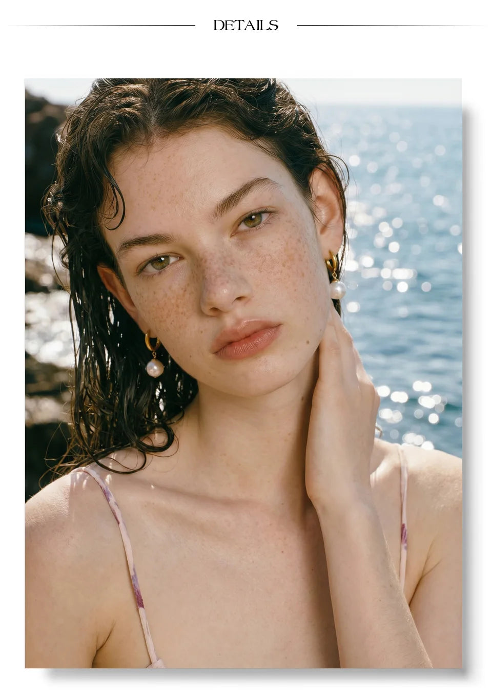 Pearl geometric earrings in gold-plated stainless steel with pearl.