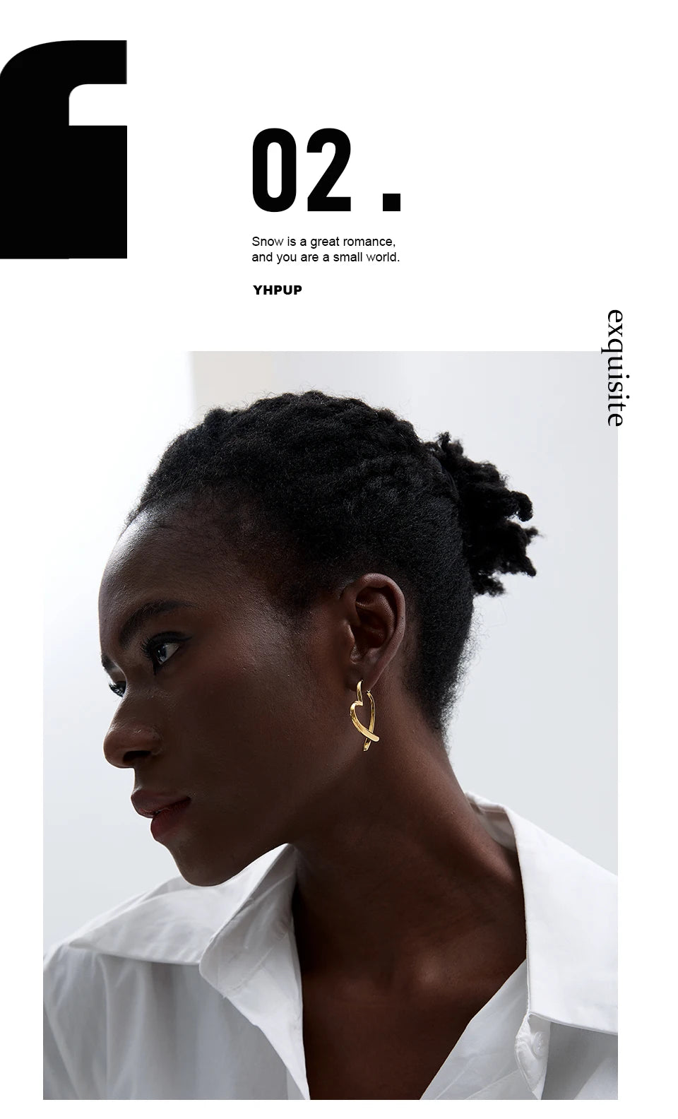 Heart minimalist earrings in gold-plated stainless steel.