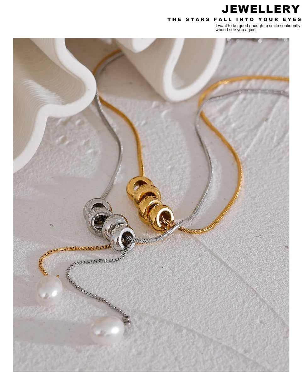 Pearl beaded geometric necklace in gold-plated stainless steel with pearl.