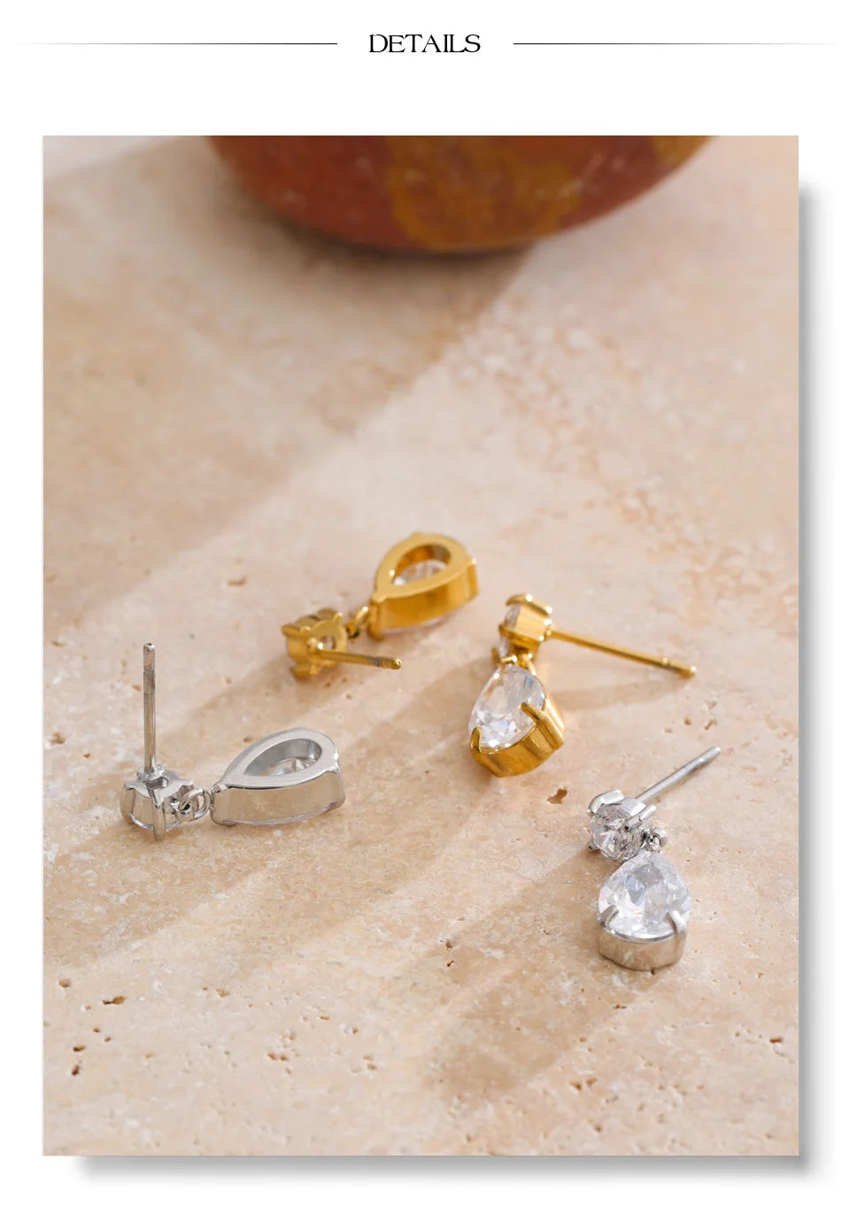 Cubic zirconia geometric earrings in gold-plated stainless steel with cubic zirconia.