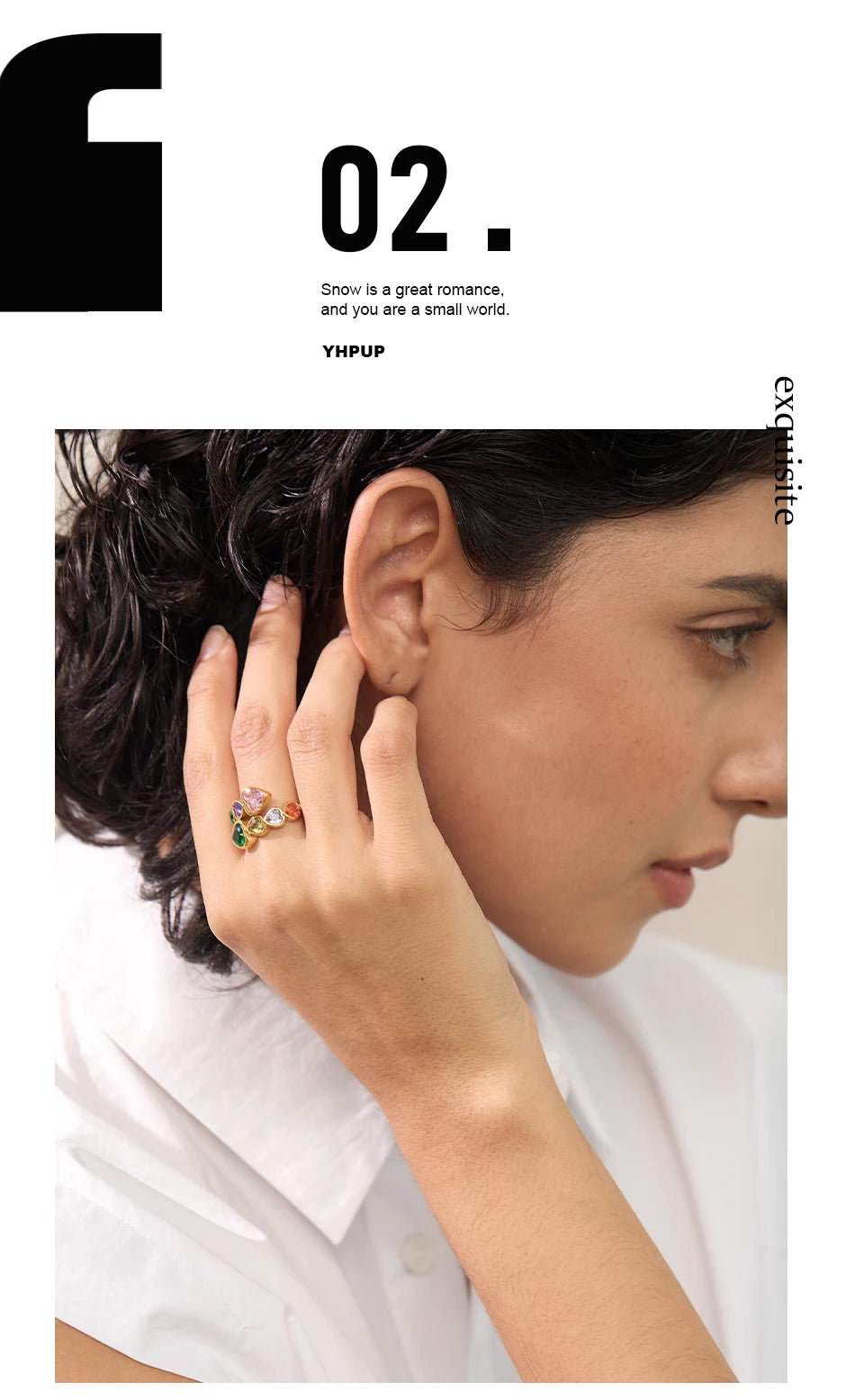 Cubic zirconia heart ring in 18K gold-plated stainless steel with cubic zirconia.