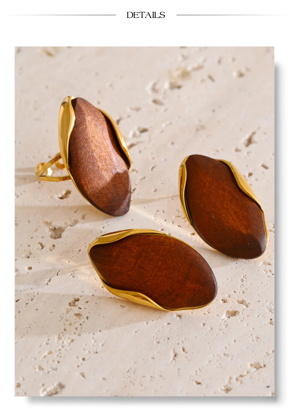 Geometric earrings in gold-plated stainless steel.