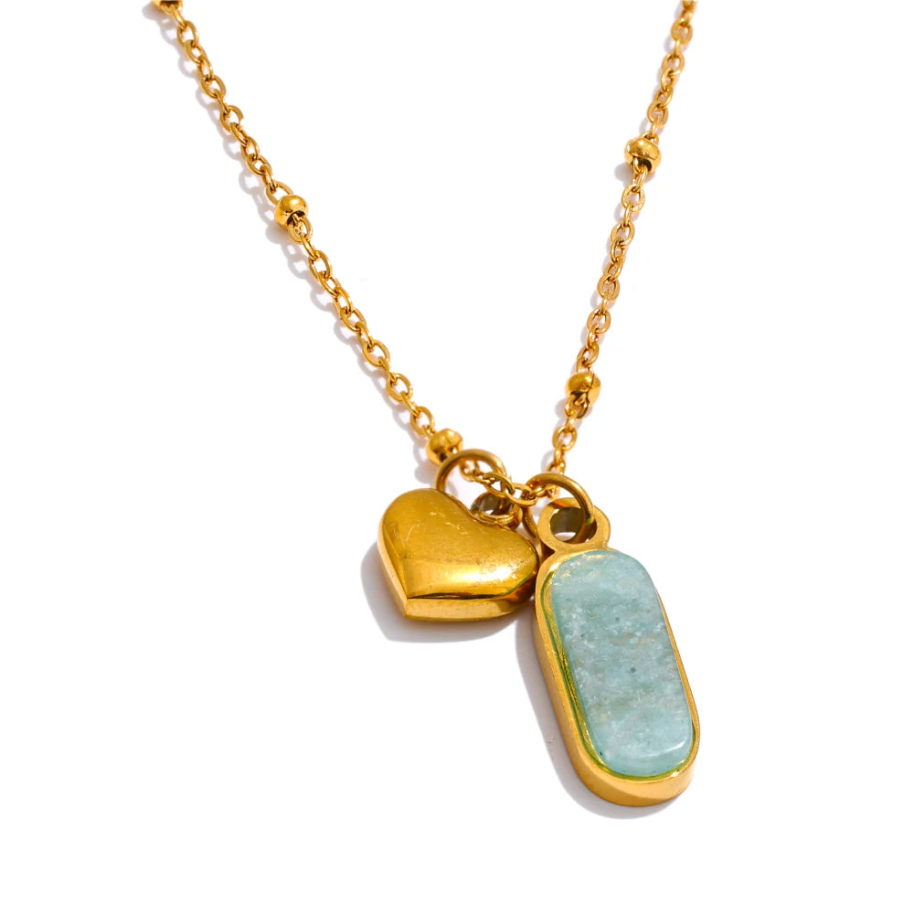 Natural stone heart geometric necklace in gold-plated stainless steel with natural stone.