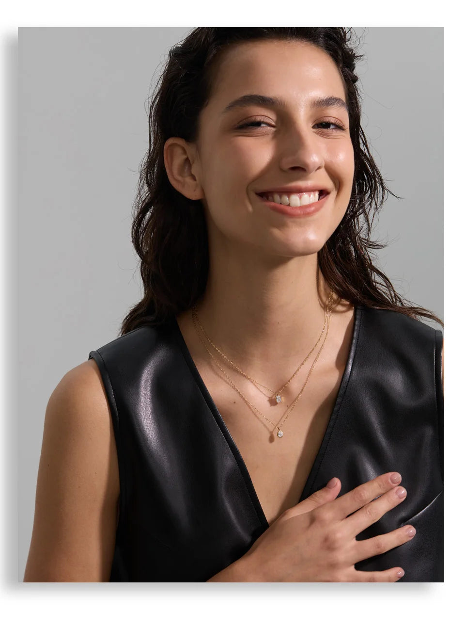 Cubic zirconia geometric layered necklace in gold-plated stainless steel with cubic zirconia.