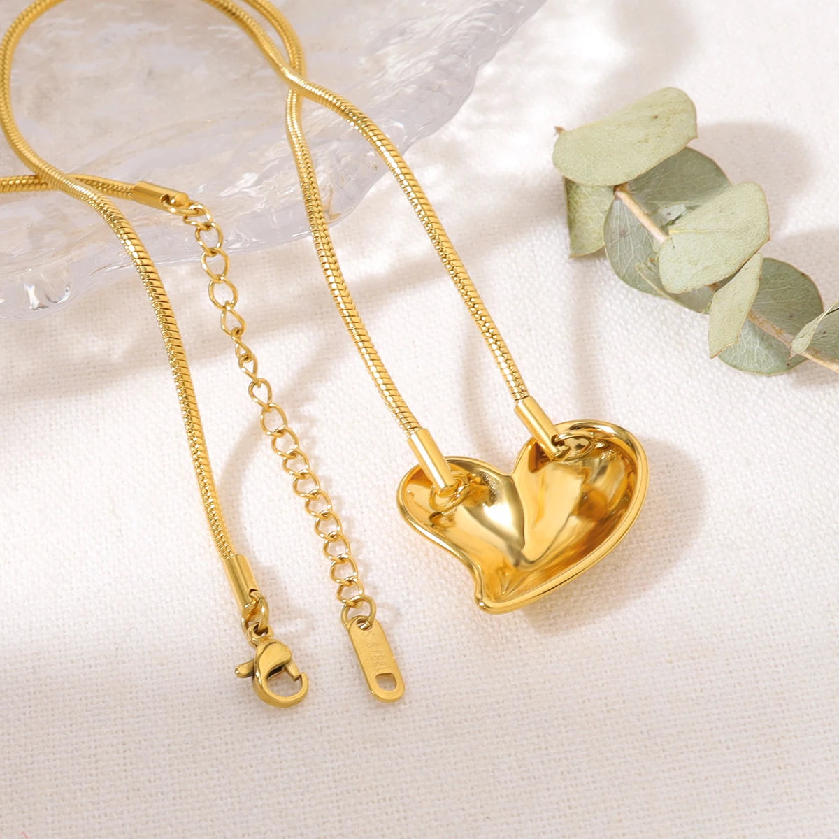 Irregular Heart Pendant Necklace Glossy — 316L Stainless Steel · PS401