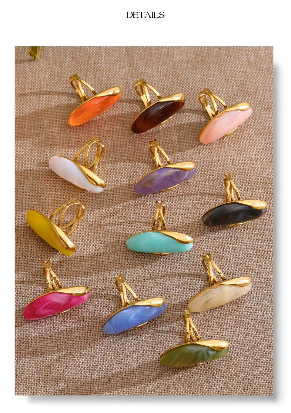 Resin multi-color geometric ring in 18K gold-plated stainless steel with resin.