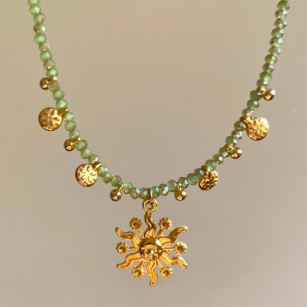 Vintage Sun Natural Stone Necklace Beaded Clavicle Chain Gold Coin Pendant Gold Plated Color Preserving