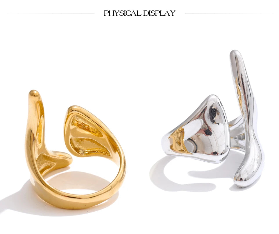 Geometric ring in 18K gold-plated stainless steel.