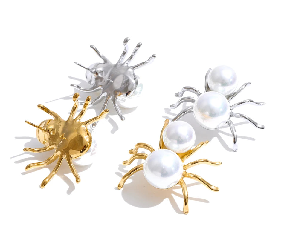 Pearl geometric earrings in gold-plated stainless steel with pearl.