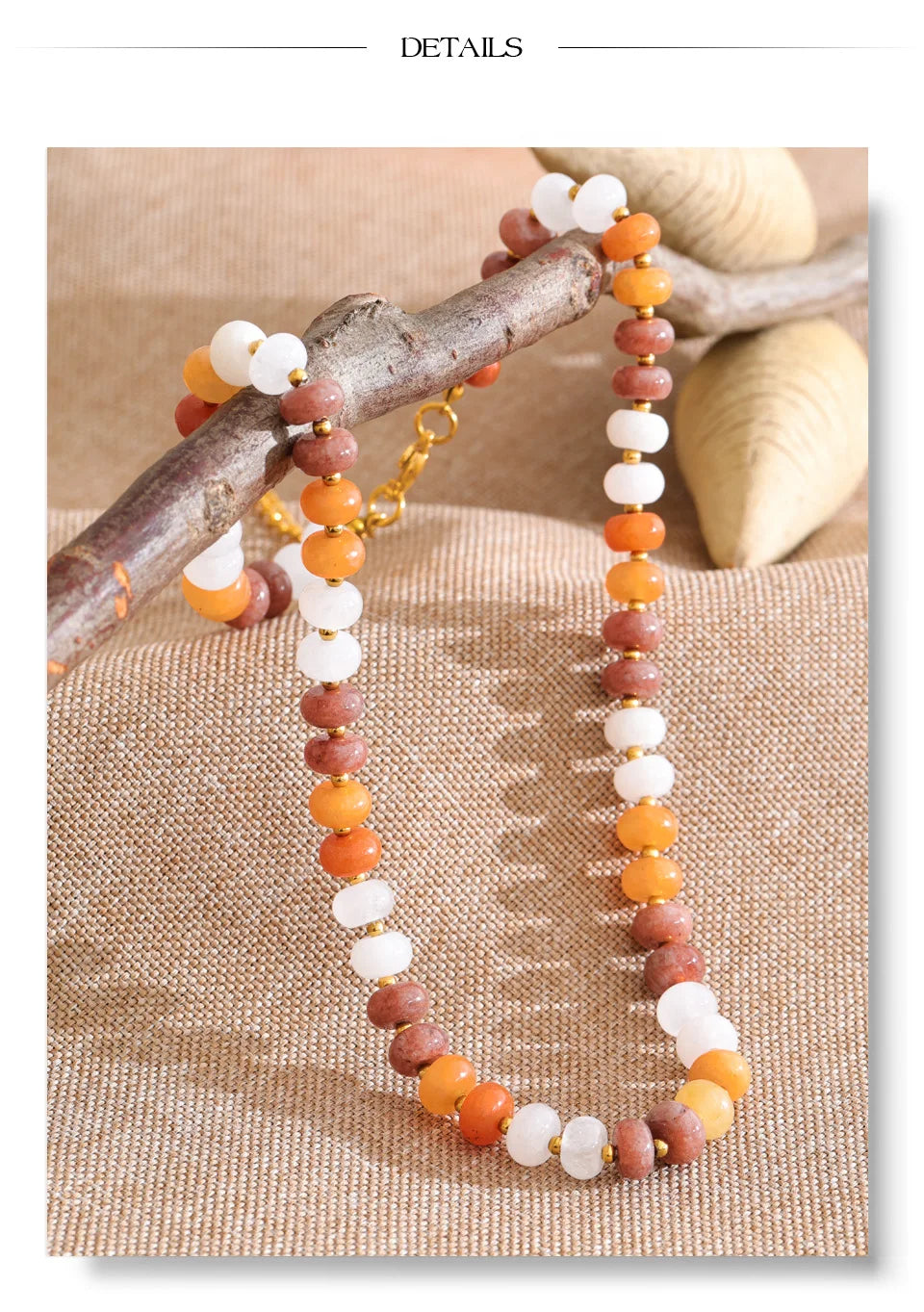 Natural stone beaded geometric necklace in gold-plated stainless steel with natural stone.