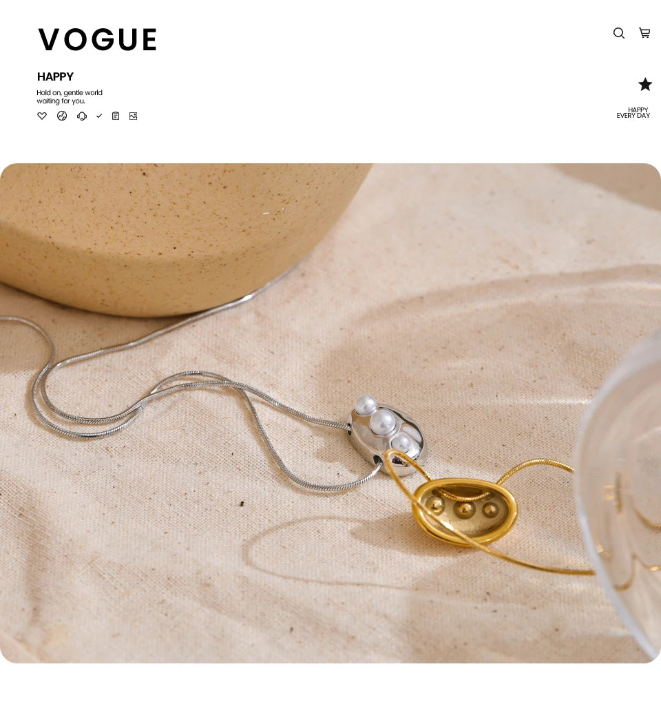 Pearl geometric necklace in gold-plated stainless steel with pearl.