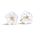 Shell flower earrings in gold-plated stainless steel with shell.