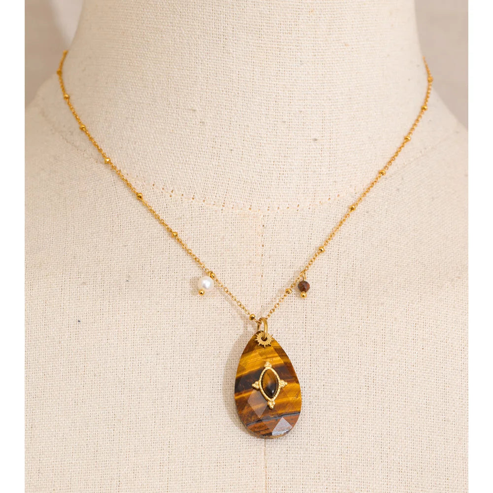 Natural stone necklace in gold-plated stainless steel with natural stone.