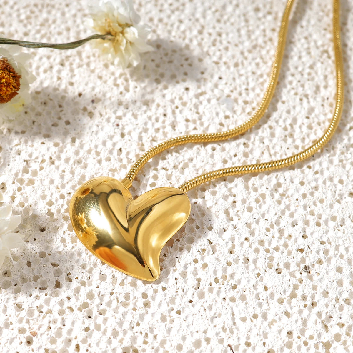 Irregular Heart Pendant Necklace Glossy — 316L Stainless Steel · PS401