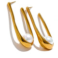 Pearl minimalist geometric earrings in gold-plated stainless steel with pearl.