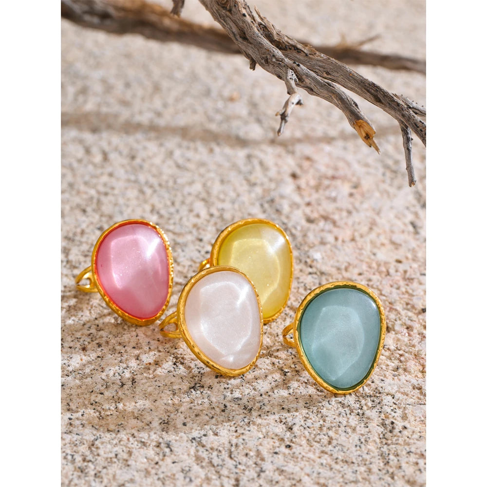 White resin multi-color ring in 18K gold-plated stainless steel with resin.