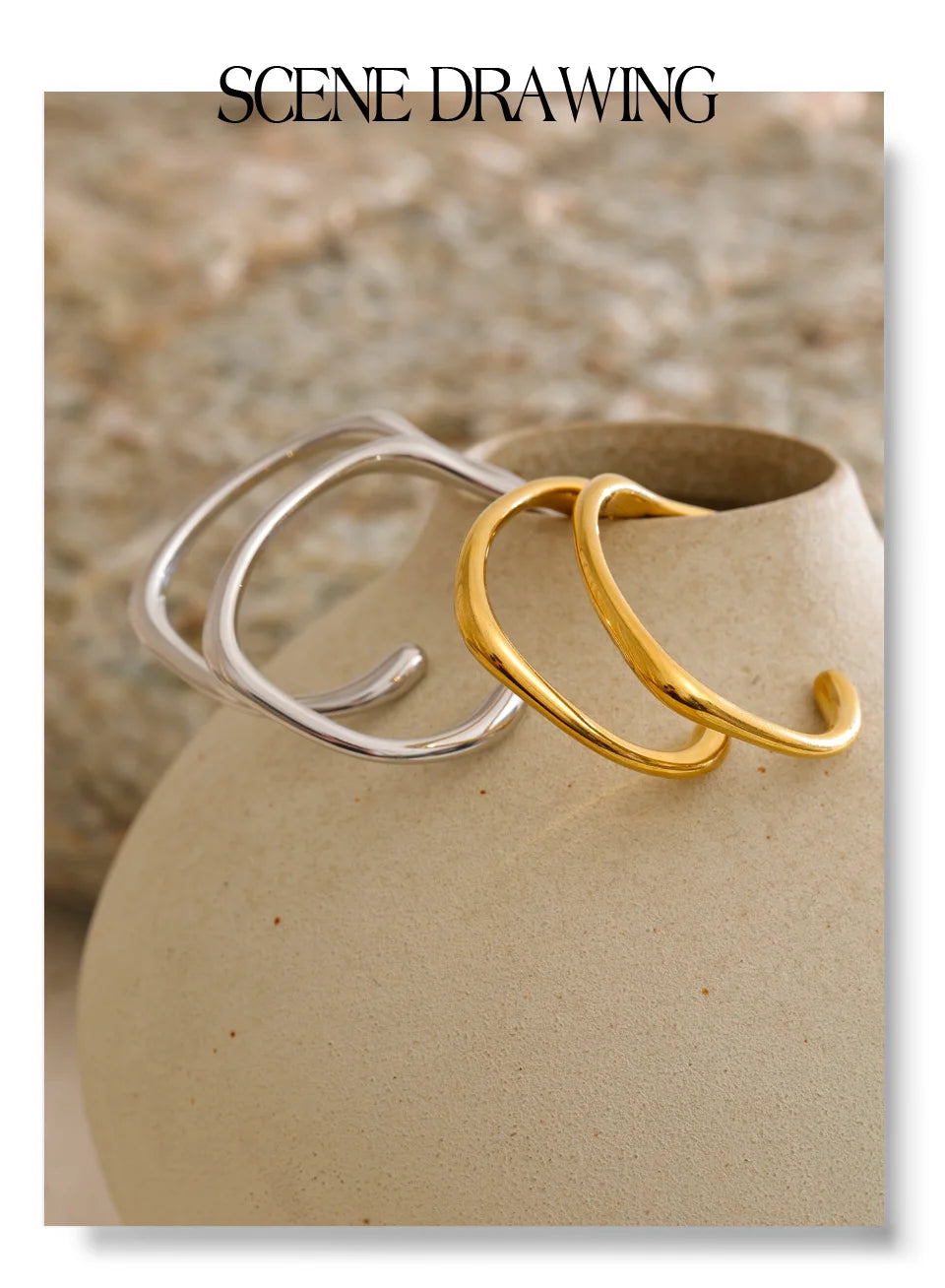 Minimalist geometric earrings in gold-plated stainless steel.