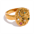 Cubic zirconia star moon ring in 18K gold-plated stainless steel with cubic zirconia.